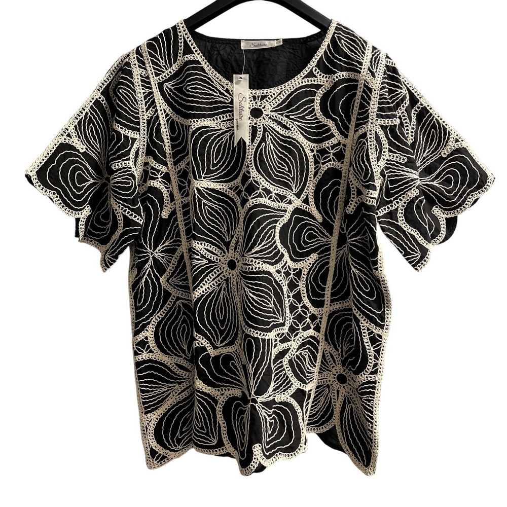Solitare Top Black Floral Embroidered Size 1X Tunic Topical Coastal Grandma Chic